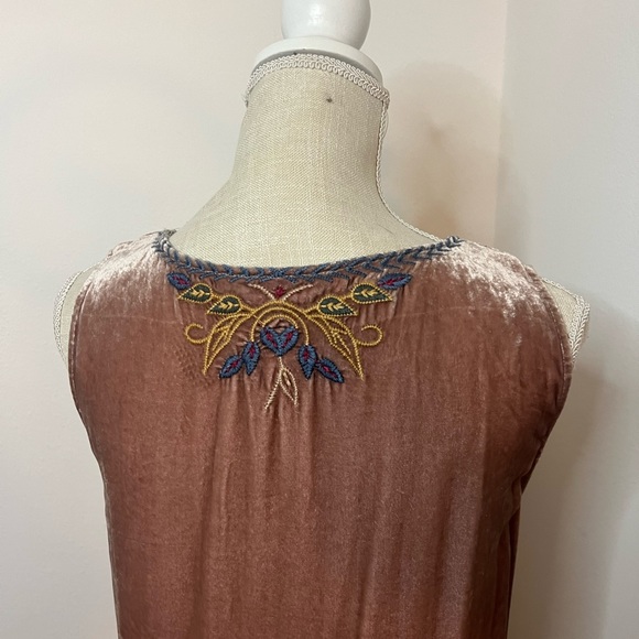 Johnny Was Simona Embroidered Velvet Tank Dress - Picture 4 of 6